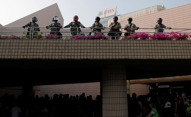 Chinese State Media Deletes Hong Kong Curfew Tweet