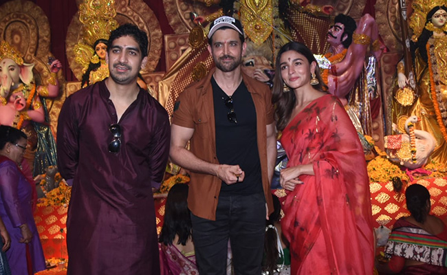 Durga Puja 2019: Alia Bhatt, Rani Mukerji And Hrithik Roshan Get Make Maha Navami Special. See Pics