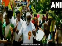Dasara 2019: Karnataka MLA N Mahesh Dances On Drum Beats At Gramin Dasara Dasara 2019: Karnataka MLA N Mahesh Dances On Drum Beats At Gramin Dasara