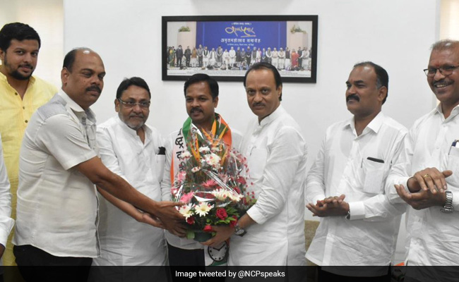 Maharashtra Elections 2019: Amid Desertions, Sharad Pawar's NCP Welcomes Shiv Sena MLA Into Its Ranks