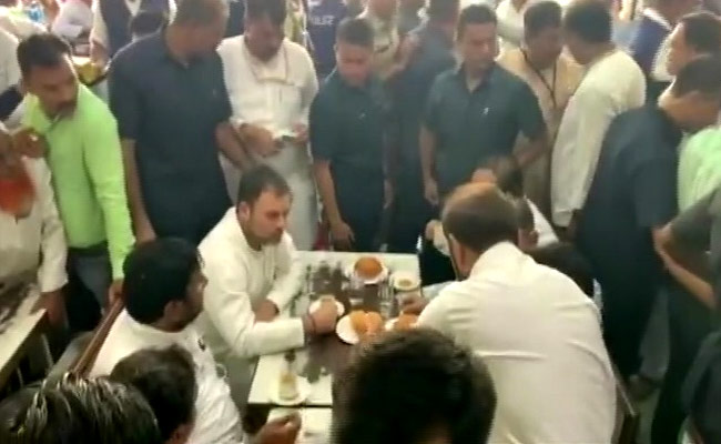 Rahul Gandhi, In Gujarat For Case Hearing, Meets Hardik Patel Over Lunch