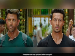 ऋतिक और टाइगर की War ने जीता फैन्स का दिल, सिनेमाहॉल के बाहर है ये नजारा, पढ़ें ट्विटर रिएक्शन ऋतिक और टाइगर की War ने जीता फैन्स का दिल, सिनेमाहॉल के बाहर है ये नजारा, पढ़ें ट्विटर रिएक्शन