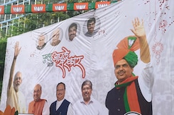 BJP Sails Through Maharashtra, Looks At Independents In Haryana BJP Sails Through Maharashtra, Looks At Independents In Haryana