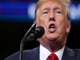 Trump Accused Of Showing Middle Finger To Astronaut Who Corrected Him Trump Accused Of Showing Middle Finger To Astronaut Who Corrected Him