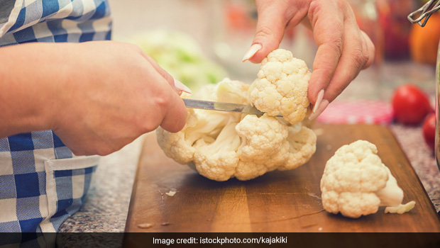 Healthy Diet Tips: How To Pickle The Nutritious Cauliflower (Recipe Video Inside)