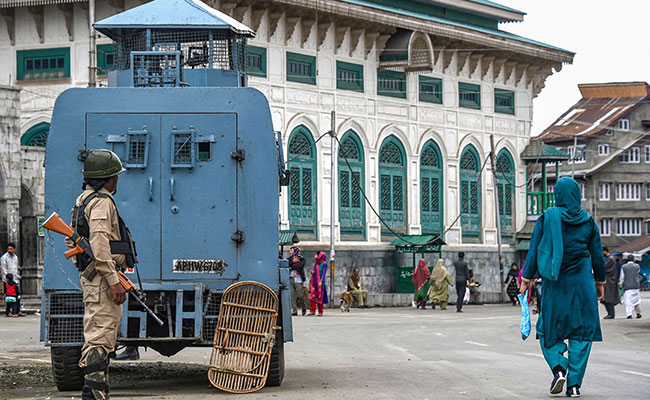 Grenade Attack Near Kashmir University In Srinagar, Many Injured: Report