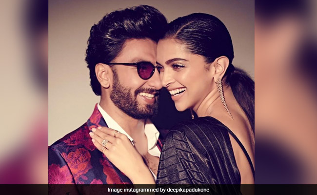 दीपिका पादुकोण और रणवीर सिंह ने मनाई शादी की सालगिरह, शेयर की Photos, जानें Couple Goals