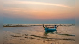 Boat With 7 Teenagers Making Reels Overturns In UP, 1 Dies