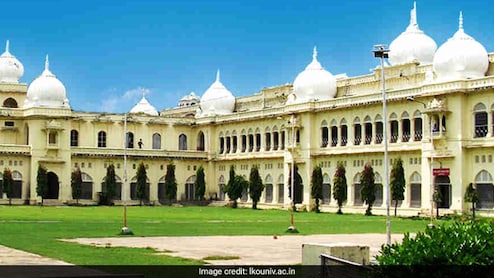 लखनऊ यूनिवर्सिटी लाल बारादरी विवाद: रजिस्ट्रार की शिकायत पर अज्ञात छात्रों के खिलाफ FIR दर्ज