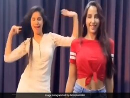 नोरा फतेही ने रेड टॉप में किया धमाकेदार डांस, 'पपेटा चैलेंज' पर मचाया तहलका...देखें Video नोरा फतेही ने रेड टॉप में किया धमाकेदार डांस, 'पपेटा चैलेंज' पर मचाया तहलका...देखें Video