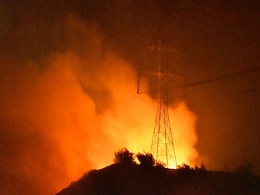 Wildfire In South California Destroys Homes, Causes "Medical Emergencies" Wildfire In South California Destroys Homes, Causes "Medical Emergencies"