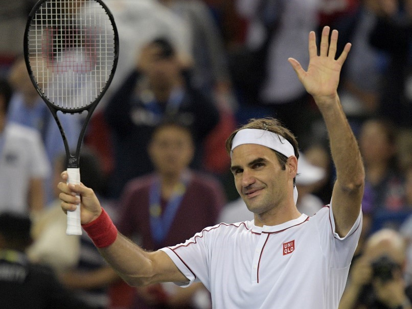 Roger Federer Edges Into Shanghai Masters Quarterfinals