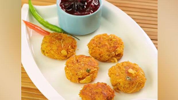 Quick Tea-Time Snack: Turn Raw Papaya Into Decadent Kebabs And Pair Them With Aloo Bukhara Chutney