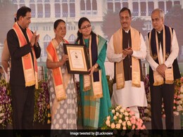 Chandrayaan-2: मिशन डायरेक्टर को मिली मानद उपाधि, कहा- कठिन परिश्रम से ही मिलती है सफलता Chandrayaan-2: मिशन डायरेक्टर को मिली मानद उपाधि, कहा- कठिन परिश्रम से ही मिलती है सफलता