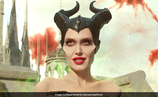 <i>Maleficent: Mistress Of Evil</i> Movie Review - Angelina Jolie's Film Is A Boring Sequel