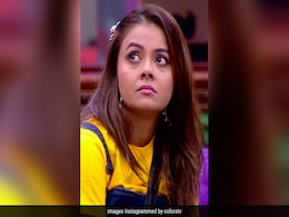 <i>Bigg Boss 13</i> Written Update, October 15, 2019: Devoleena Bhattacharjee And Shehnaz Gill Fight Over Paras Chhabra <i>Bigg Boss 13</i> Written Update, October 15, 2019: Devoleena Bhattacharjee And Shehnaz Gill Fight Over Paras Chhabra