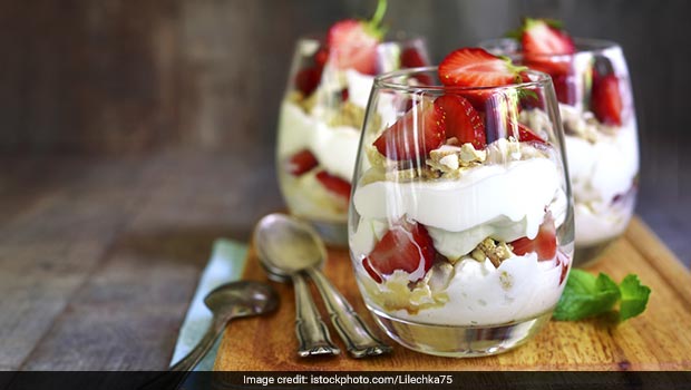 Healthy Dessert Recipes: 3 Yummy Fruit And Yogurt Parfait Recipes To Try