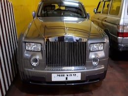 PMC Bank Scam: ED के छापे में मिले 6 करोड़ की कीमत वाली दो रॉल्स रॉयस समेत 12 मंहगी कारें PMC Bank Scam: ED के छापे में मिले 6 करोड़ की कीमत वाली दो रॉल्स रॉयस समेत 12 मंहगी कारें