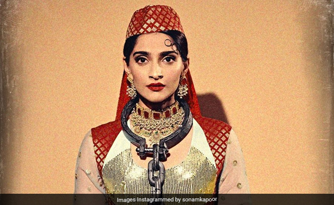 Halloween 2019: Sonam Kapoor Surprises As Anarkali From <i>Mughal-E-Azam</i>