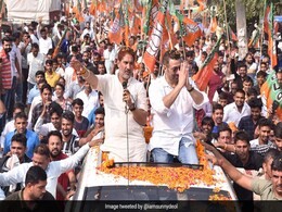 Watch: Sunny Deol Raises <i>"Dhai Kilo Ka Haath"</i> For BJP's Haryana Campaign Watch: Sunny Deol Raises <i>"Dhai Kilo Ka Haath"</i> For BJP's Haryana Campaign