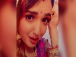 भोजपुरी एक्ट्रेस आम्रपाली दुबे ने TikTok पर मचाया तहलका, देखें उनके 5 धाकड़ Video भोजपुरी एक्ट्रेस आम्रपाली दुबे ने TikTok पर मचाया तहलका, देखें उनके 5 धाकड़ Video