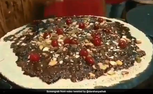 After Sweet Maggi, Video Of Chocolate Cherry <i>Dosa</i> Angers Twitter