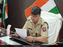 Apply Leave In English: UP Top Cop Asks Staff To Learn Basics Of Language Apply Leave In English: UP Top Cop Asks Staff To Learn Basics Of Language