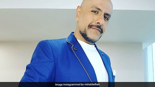 Vishal Dadlani's journey from smoking 40 cigarettes a day to quitting