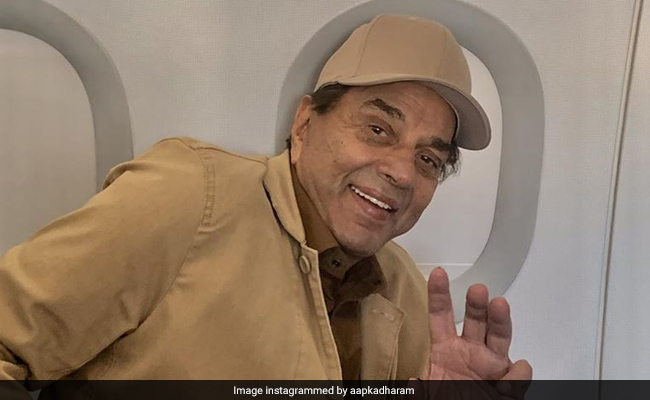 धर्मेंद्र के साथ हुआ कुछ ऐसा, फोटो पोस्ट कर बोले- ऊंट पर बैठे इंसान को भी कुत्ता काट लेता है...