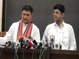 Haryana Election: दुष्यंत चौटाला की पार्टी का समर्थन करेंगे अशोक तंवर, कहा- कुछ लोगों को सबक सिखाना है Haryana Election: दुष्यंत चौटाला की पार्टी का समर्थन करेंगे अशोक तंवर, कहा- कुछ लोगों को सबक सिखाना है
