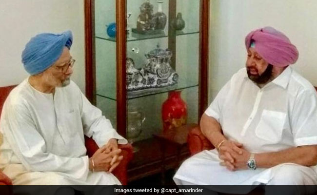 Guru Nanak Gurpurab 2019: Manmohan Singh, Union Ministers Part Of First <i>'Jatha'</i> To Kartarpur Sahib