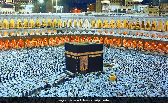 Saudi Smashes Fraud COVID-19 Testing, Vaccination Ring Ahead Of Hajj