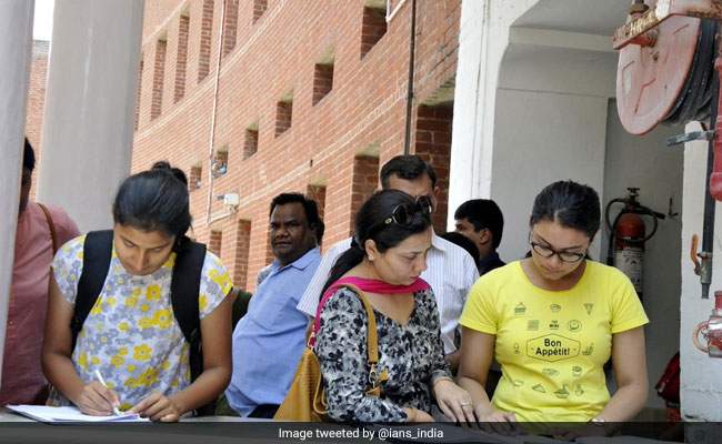 Two Delhi Colleges Design Energy Efficient Vehicles