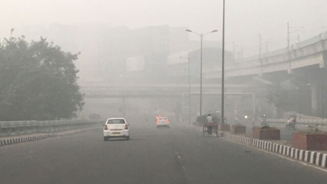 Delhi pollution: Severe  pollution levels can affect your heart health as well