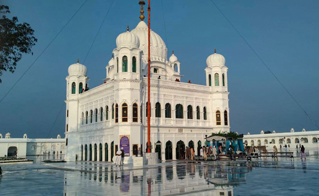 Management Denies Liquor Served At Kartarpur Gurudwara, Says Videos Fake