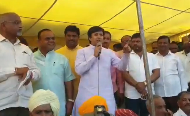 किसानों के मुद्दे पर आमने सामने BJP-कांग्रेस, 'बल्लामार' MLA आकाश विजयवर्गीय बोले- पता है हम खाली हाथ नहीं घूमते