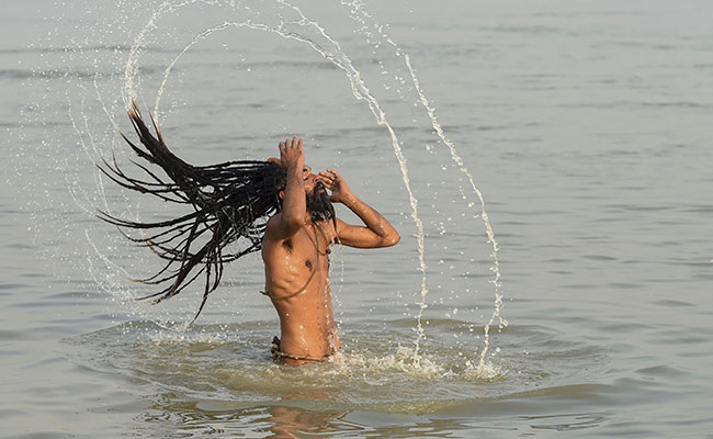 Dev Diwali: Devotees Take Holy Dip On Kartik Purnima. See Pics