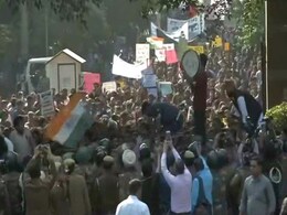 Centre Forms 3-Member Panel For "Resolution Of Contentious Issues" In JNU Centre Forms 3-Member Panel For "Resolution Of Contentious Issues" In JNU