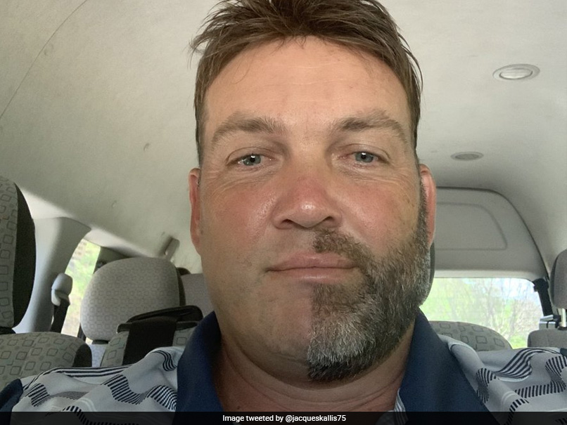 Jacques Kallis ने शेव की आधी दाढ़ी और आधी मूंछ, वजह जानकर लोगों ने की सराहना..