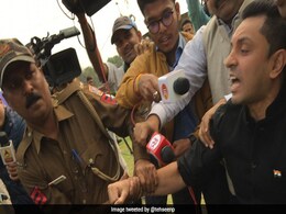 प्रज्ञा ठाकुर का विरोध कर रहे बिग बॉस के एक्स कंटेस्टेंट पुलिस हिरासत में, बोले-ये गोडसे का नॉर्थ कोरिया या गांधी का भारत... प्रज्ञा ठाकुर का विरोध कर रहे बिग बॉस के एक्स कंटेस्टेंट पुलिस हिरासत में, बोले-ये गोडसे का नॉर्थ कोरिया या गांधी का भारत...