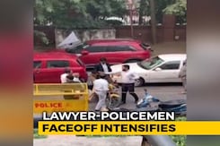 Lawyer Slaps Cop At Delhi Court 2 Days After Clashes At Another Court Lawyer Slaps Cop At Delhi Court 2 Days After Clashes At Another Court