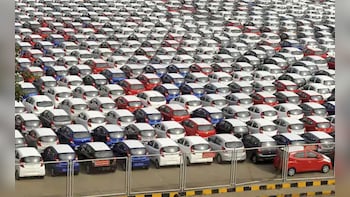 Auto Sector Faces Rs 25,000 Crore Hit For FY26 On End-of-life Vehicle Rule