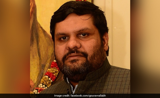 कांग्रेस ने 'एक ट्रिलियन में कितने जीरो होते हैं' पूछने वाले गौरव वल्लभ को CM रघुबर दास के खिलाफ उतारा