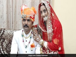 दहेज के 11 लाख रुपये लौटाने वाले CISF जवान की खूबसूरत Wedding Photos वायरल दहेज के 11 लाख रुपये लौटाने वाले CISF जवान की खूबसूरत Wedding Photos वायरल