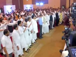 बॉलीवुड एक्ट्रेस ने मौजूदा राजनैतिक हालात पर कसा तंज, बोलीं- मुझे भी MLA होना चाहिए था... बॉलीवुड एक्ट्रेस ने मौजूदा राजनैतिक हालात पर कसा तंज, बोलीं- मुझे भी MLA होना चाहिए था...