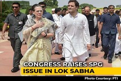 "PM, Reply": Protests In Parliament Over Gandhis Losing SPG Cover "PM, Reply": Protests In Parliament Over Gandhis Losing SPG Cover