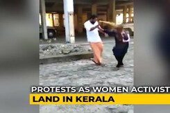 On Camera, Woman Activist On Way To Sabarimala Attacked With Pepper Spray On Camera, Woman Activist On Way To Sabarimala Attacked With Pepper Spray