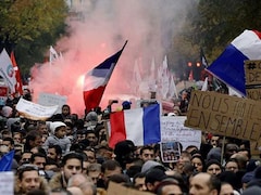 France Bans 10 British Far-Right Activists Over Anti-Migrant Actions