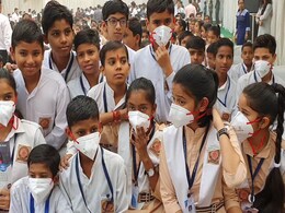 दिल्ली CM अरविंद केजरीवाल ने स्कूली बच्चों से क्यों कहा- 'खट्टर अंकल और कैप्टन अंकल को चिट्ठी लिखो' दिल्ली CM अरविंद केजरीवाल ने स्कूली बच्चों से क्यों कहा- 'खट्टर अंकल और कैप्टन अंकल को चिट्ठी लिखो'