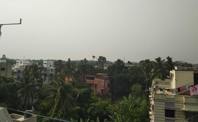 उत्तर प्रदेश में मौसम रहेगा शुष्क, तापमान में गिरावट की उम्मीद उत्तर प्रदेश में मौसम रहेगा शुष्क, तापमान में गिरावट की उम्मीद